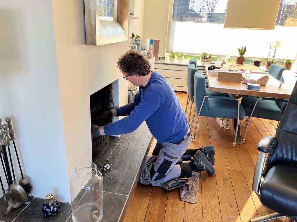 Schouwveger Rucphen kleed schoorsteenreiniger Schouwveger Rucphen kleed schoorsteenreiniger